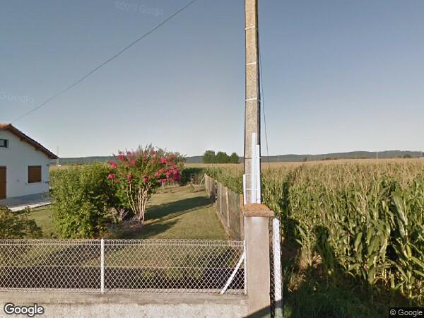 UNE MAISON D'HABITATION