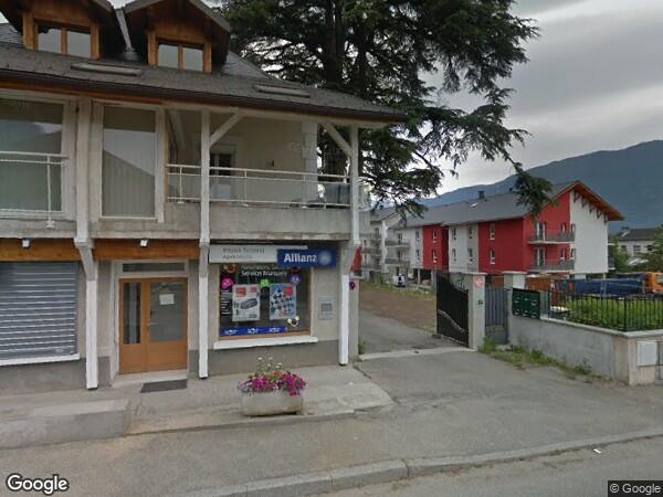 UNE MAISON D'HABITATION