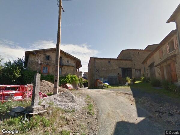 UNE MAISON D'HABITATION