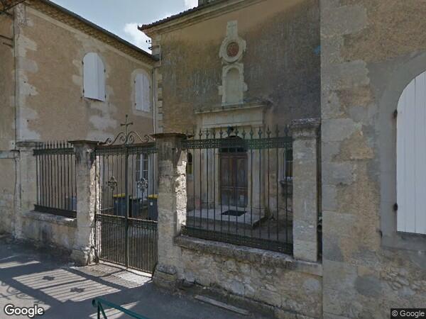 UN ENSEMBLE IMMOBILIER