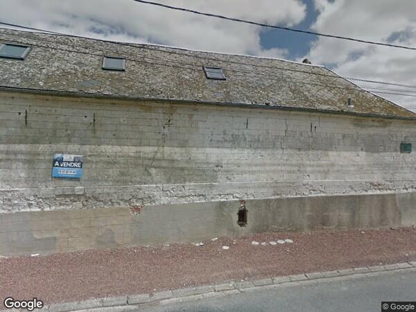 UN IMMEUBLE D'HABITATION