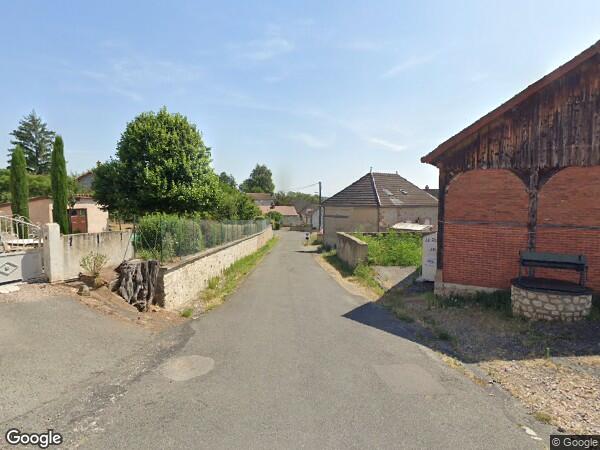 UNE MAISON D'HABITATION
