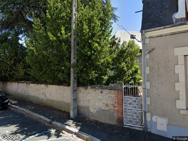 UN ENSEMBLE IMMOBILIER