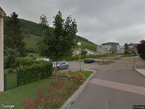 UNE MAISON D'HABITATION