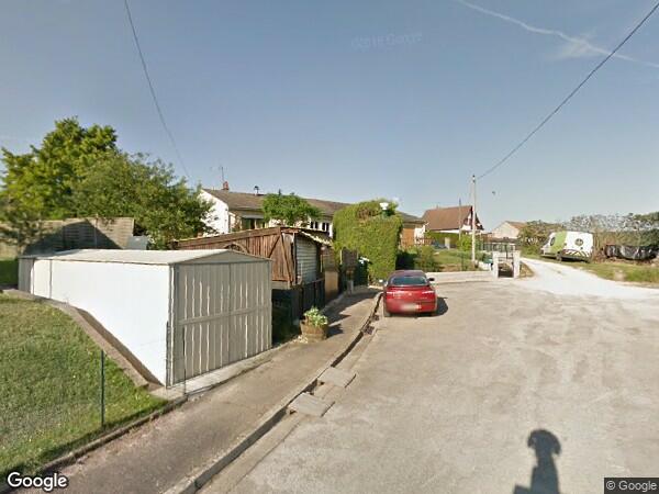 UN PAVILLON D'HABITATION