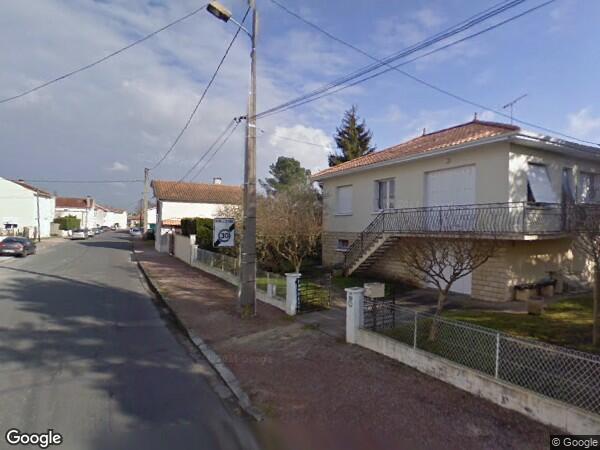 UNE MAISON D'HABITATION