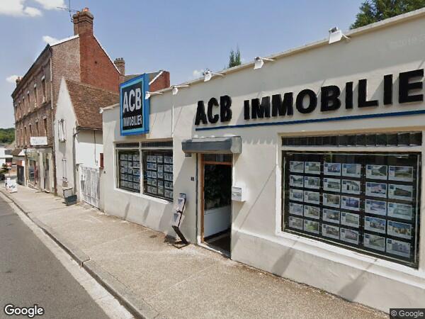 UN APPARTEMENT DUPLEX