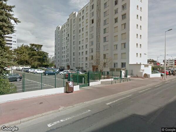 UN APPARTEMENT