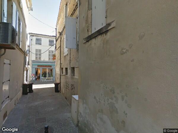 UN ENSEMBLE IMMOBILIER