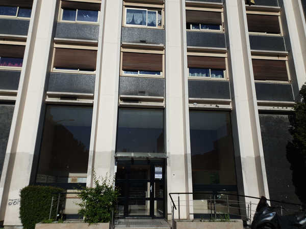 UN APPARTEMENT