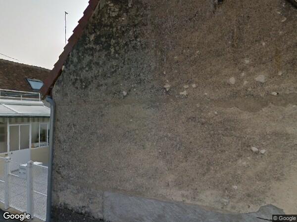UNE MAISON D'HABITATION