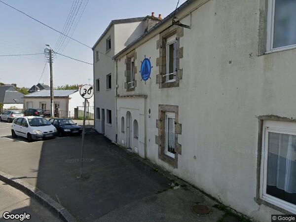 UNE MAISON D'HABITATION