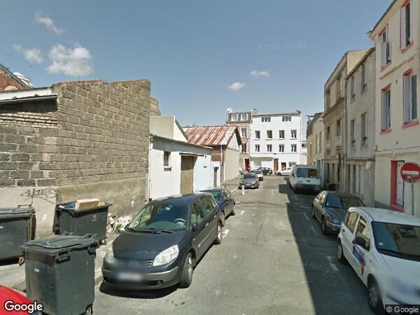UN APPARTEMENT