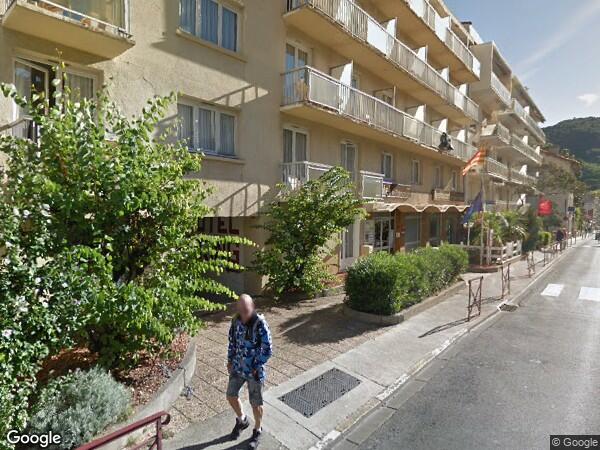 UN APPARTEMENT