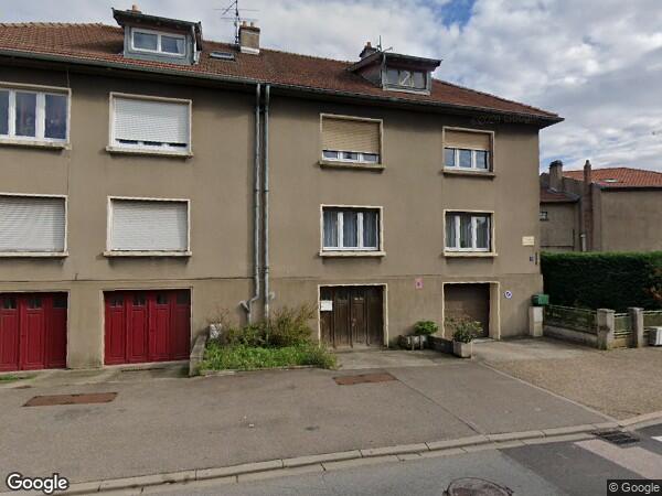 UN APPARTEMENT