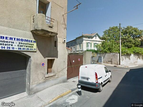 UN  APPARTEMENT DE TYPE 3