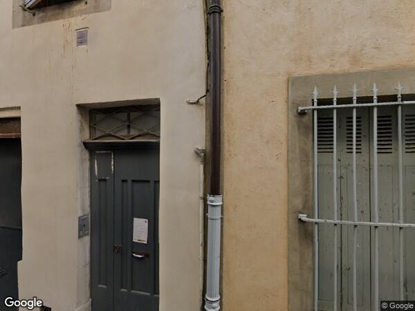 UN  APPARTEMENT PAR ÉTAGE