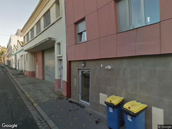 UN  LOCAL COMMERCIAL + UN EMPLACEMENT DE STATIONNEMENT