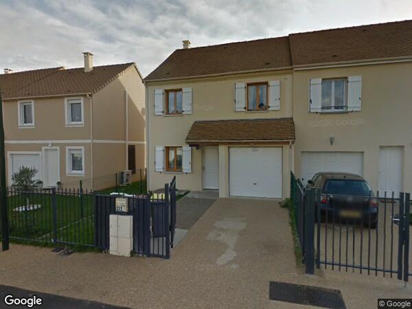 UN  PAVILLON À USAGE D ’HABITATION