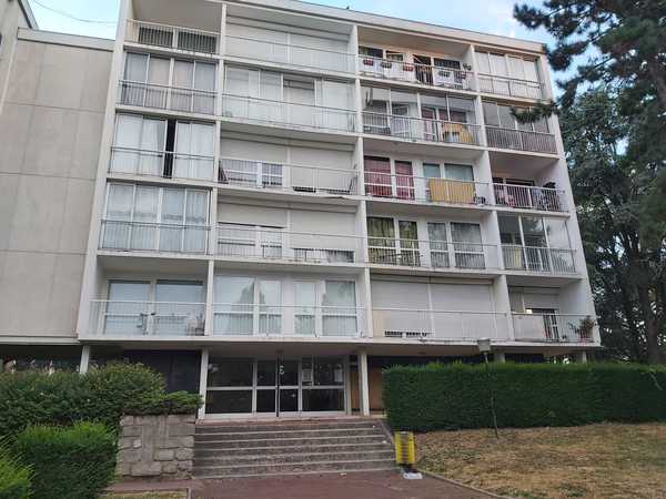 UN APPARTEMENT DE 60M²