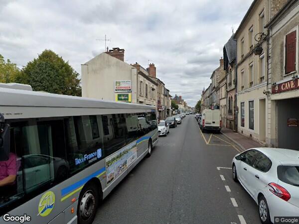 UNE  MAISON A USAGE D'HABITATION ET ANCIEN LOCAL COMMERCIAL