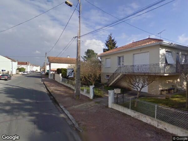 UNE MAISON D'HABITATION