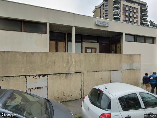 UN  APPARTEMENT DE 5 PIÈCES PRINCIPALES AVEC UNE CAVE