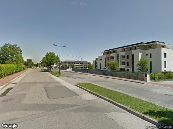 UN  APPARTEMENT + GARAGE + CAVE