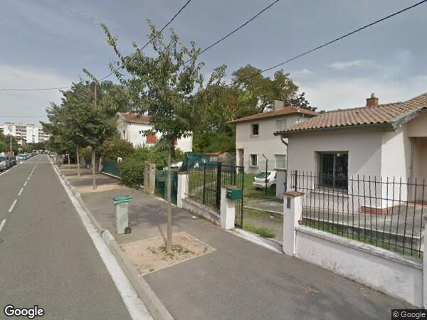 UNE MAISON D'HABITATION