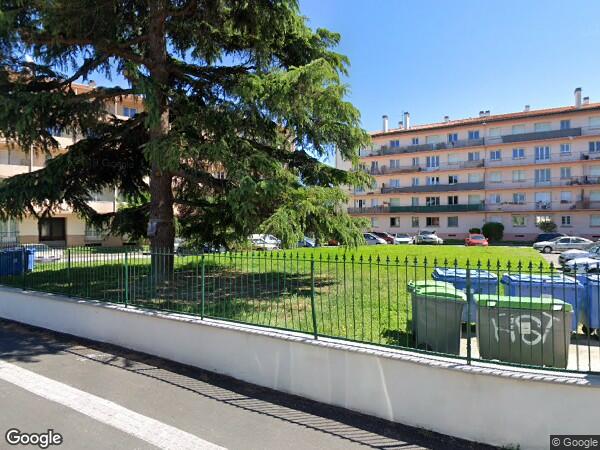 UN APPARTEMENT DE TYPE 4 AVEC CAVE