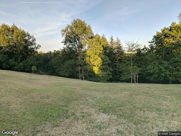 UN ENSEMBLE IMMOBILIER