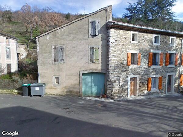 UNE PARCELLE DE TERRAIN A BÂTIR