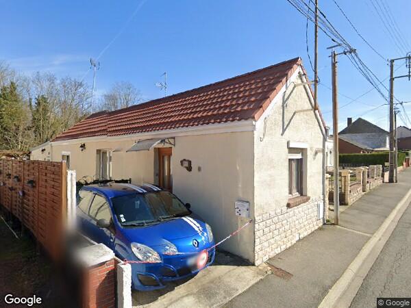 UN  APPARTEMENT (LOT N° 2) ET UN GARAGE (LOT N° 8)