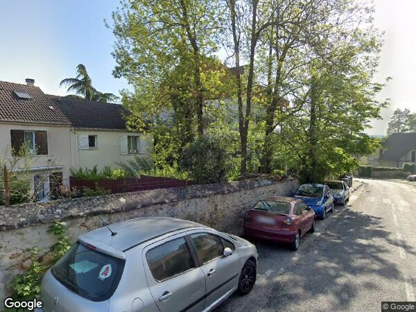 UN PAVILLON D'HABITATION