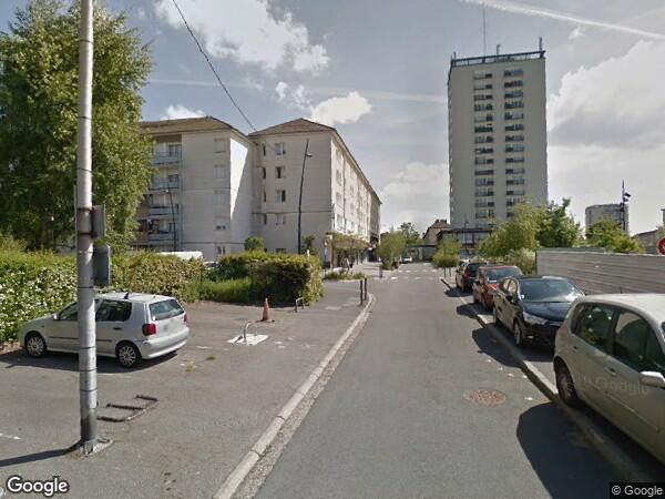 UN APPARTEMENT DE TYPE V