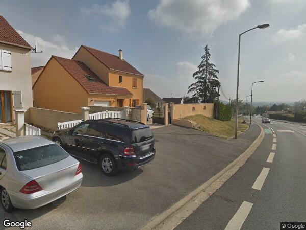 UN PAVILLON D'HABITATION