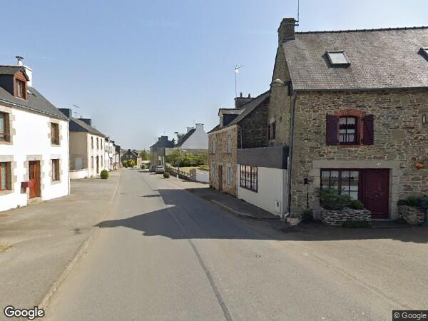 UNE MAISON D'HABITATION + TROIS APPARTEMENTS + UN TERRAIN 