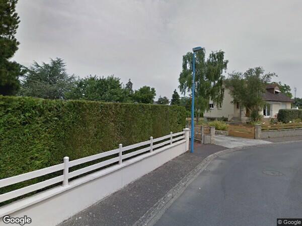 UNE MAISON A USAGE D'HABITATION