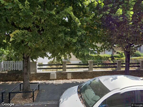 UN APPARTEMENT DE TYPE 4 + UNE CAVE + UN PARKING