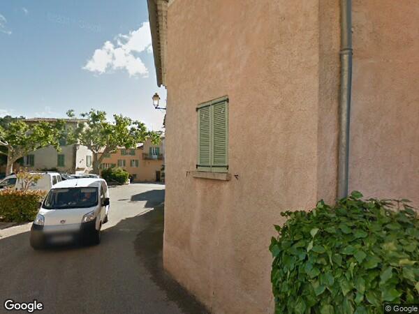 UNE  MAISON INDIVIDUELLE 