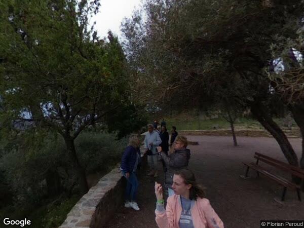 DEUX  TRAVÉES A USAGE COMMERCIAL