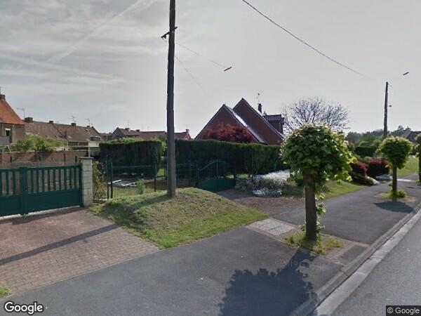 UNE  MAISON MITOYENNE