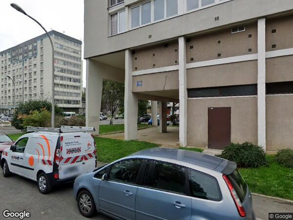 UN APPARTEMENT ET UNE CAVE