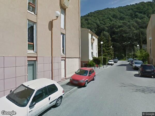 UN APPARTEMENT AVEC UNE CAVE ET UN BOX