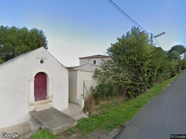 UNE  VILLA AVEC PISCINE