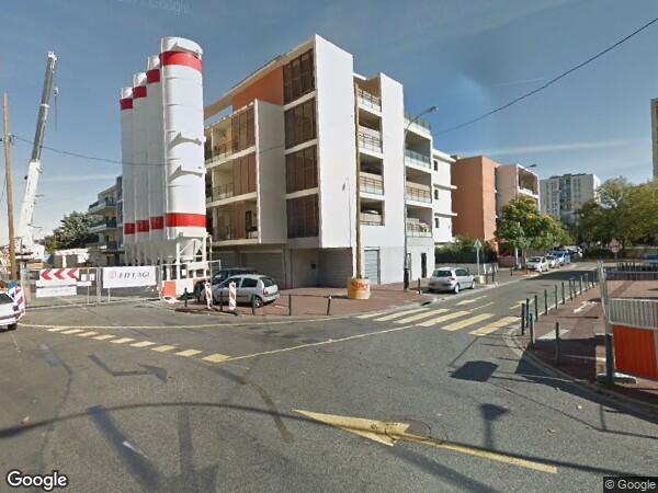 UN  APPARTEMENT T4 AVEC CELLIER ET PARKING