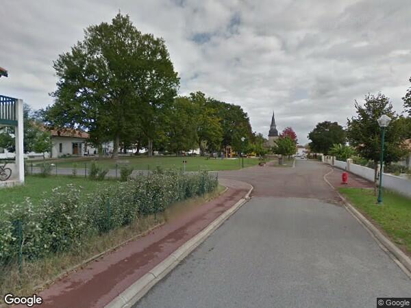 UN  APPARTEMENT AVEC PARKING 