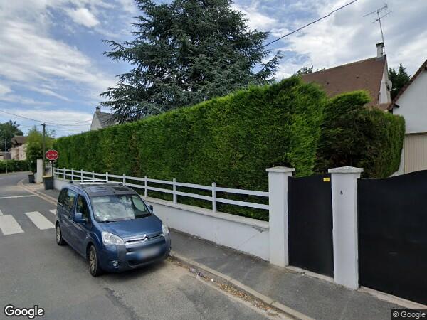 UNE MAISON D'HABITATION