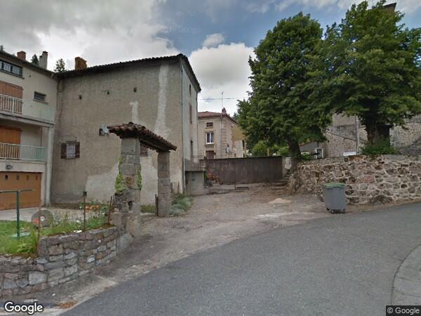 UNE MAISON A USAGE D'HABITATION