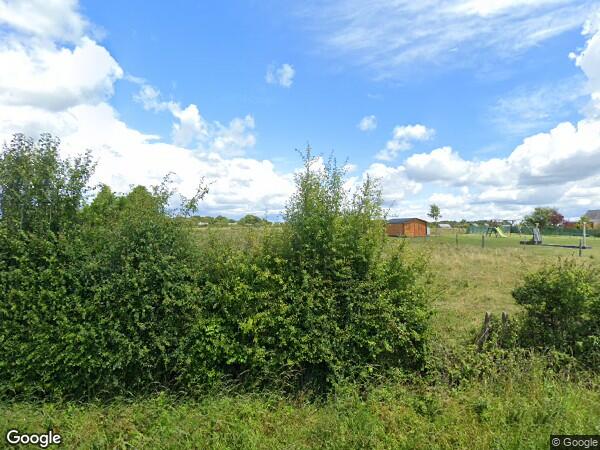 UNE  MAISON D'HABITATION